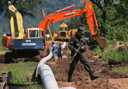 ataque-guerrillero-a-oleoducto